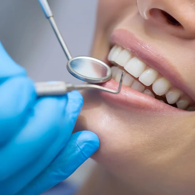Tooth Pain or Sensitivity? What Your Symptoms Are Really Telling You
